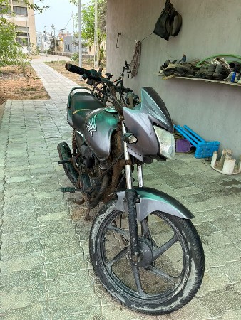 Honda Shine