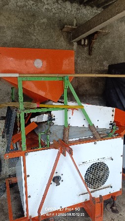 મગફળી સાફ કરવા માટે નું મશીન