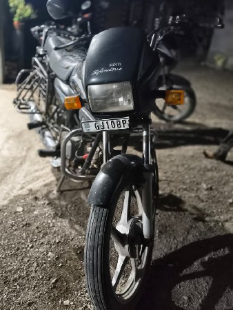 ગાડી વેચવાની છે, ફુલ કન્ડીશન માં
