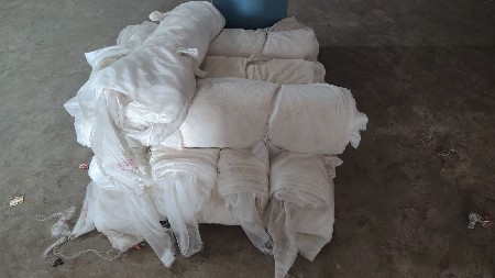 ખેતર માં ગાંસડી બાંધવા