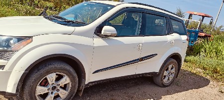 Mahindra suv 500