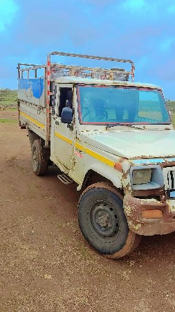 બોલેરો મેક્સિટક