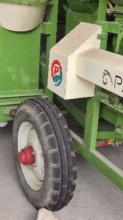 પરમ કંપનીનું Aranda Thresher વેચવાન
