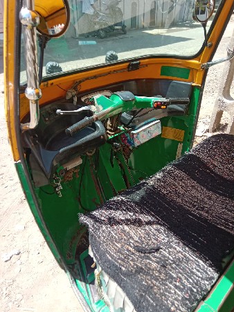 આ ગાડી વેચવાની છે