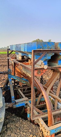 ઓરની વેચવાની છે.