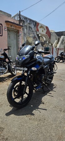 વેચવાનું છે