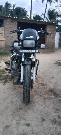 ગાડી વેચવાની છે