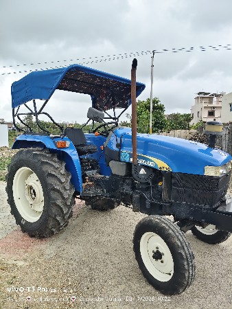 NEW HOLLAND 4710 વેચવા નું સે