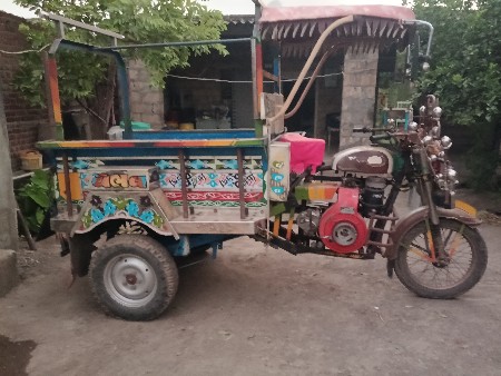 રીક્ષા વેચવાની છે