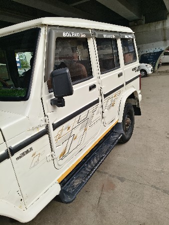 bolero 7 seater