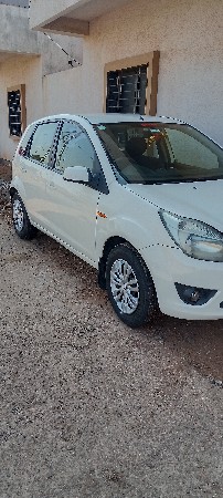 વેચવા ની છે