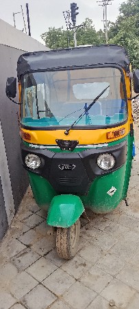બજાજ રીક્ષા મોડલ 2025