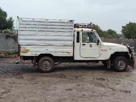 બોલેરો વેચવાનો છે