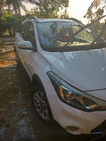 i20 active