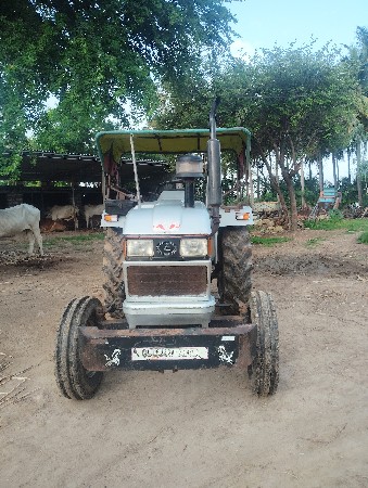 આઇસર 333 ટ્રેક્ટર વેચવાનું છે