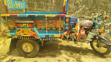 આ વાસુદેવ ની ગાડી વેચવાની સે