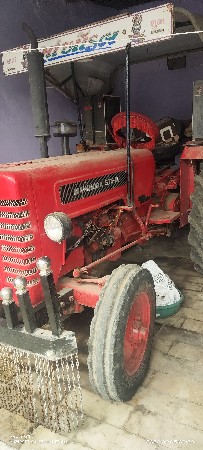 ટ્રેક્ટર વેચવાનું છે