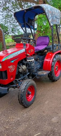 મિની ટ્રેક્ટર વેચવા નું છે