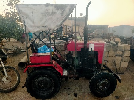 સાટા માં ખડેલું ભેંસ ચાલે