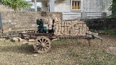 મશીન અને ગાડી બને વેચવા ના છે