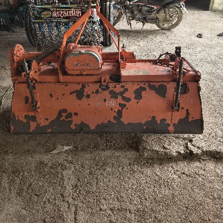 રોટાવેટર વેચવાનું છે