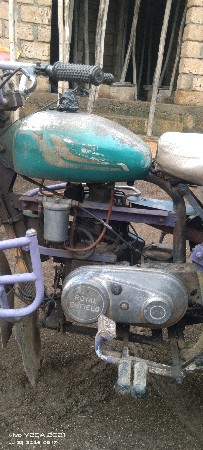 rixaa રીક્ષા 2012 નું મોડલ ત્રણે