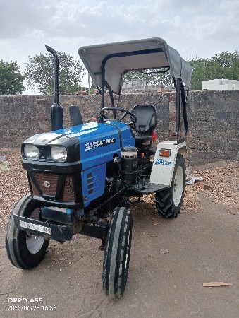 Mini tractor vechvanu chhe