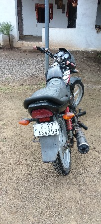 ટુ વ્હીલર વેચવાનુ છે