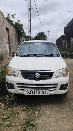 ફોર વ્હીલ વેચવાની છે