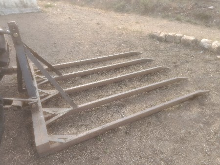 મોટા ટ્રેક્ટર ના સૂયા