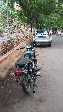 આ સ્ટાન્ડર્ડ બુલેટ વેચવાનું છે