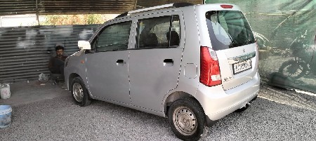 વેચવાની છે