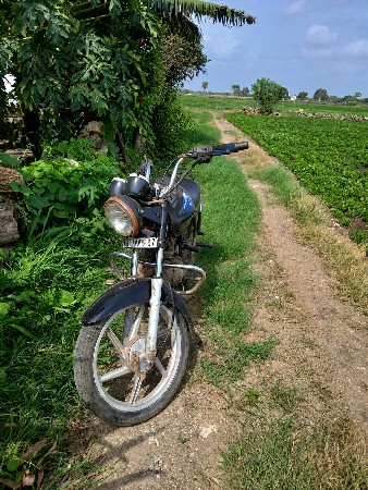 ડિસ્કવર ગાડી વેચવાની છે.