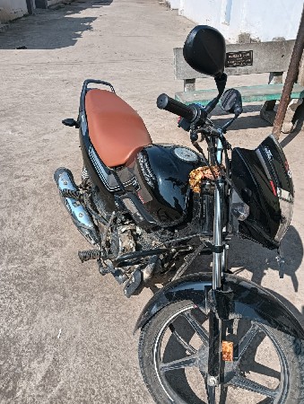 સુપર સ્પ્લેન્ડર વેચવાનું છે