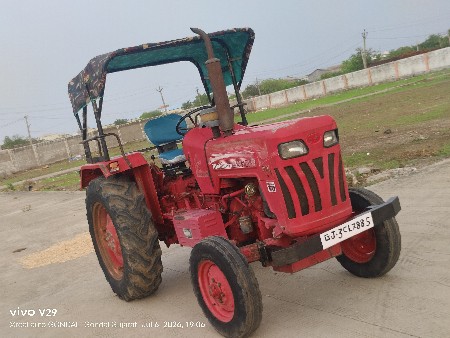 Mahindra 275Di MODEL 2011