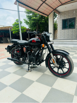 બુલેટ વેચવાનું છે.