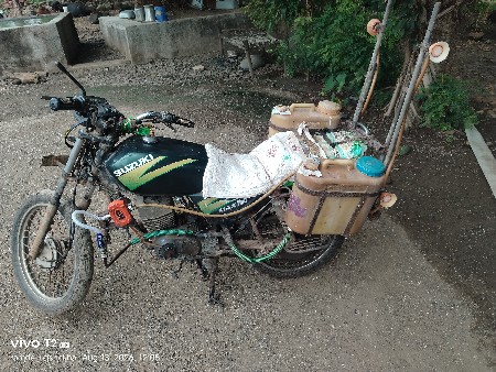 Suzuki max 100