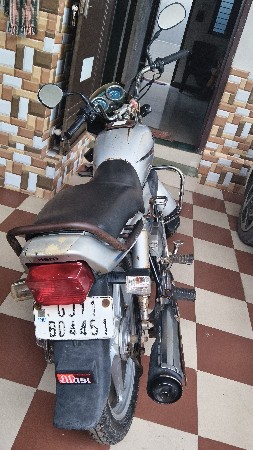 ટુ વ્હીલર વેચવાનું છે