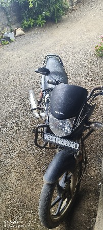 ગાડી વેચવાની છે