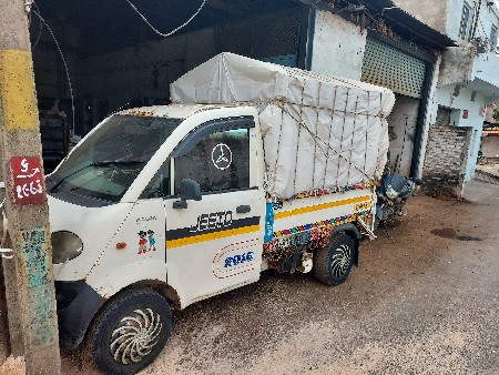 મહિન્દ્રા જીતો