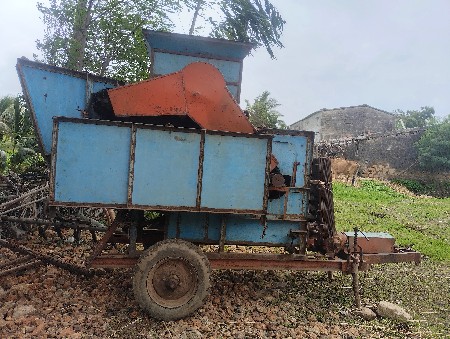 ખોડીયાર થ્રેસર વેચવાનું છે