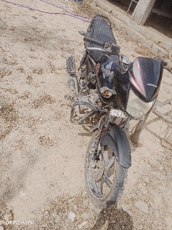 વેચવાની છે   6352107637