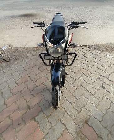 ગાડી વેચવાની છે કન્ડિશન સારામાંસાલી