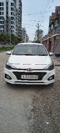 2020-i120 Asta Top Model petrol+cng