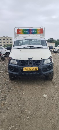 mahindra geniyo pik up