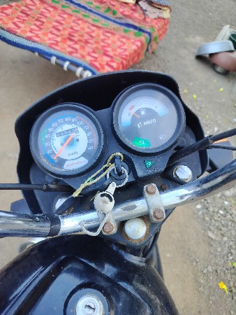 HERO SPLENDOR