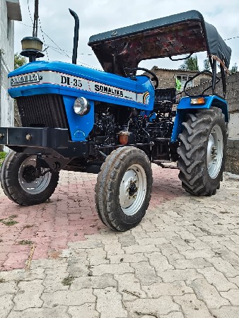SONALIKA DI 35