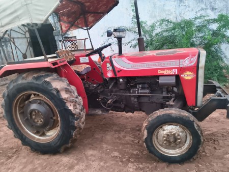 ટ્રેક્ટર વેચવાનું છે