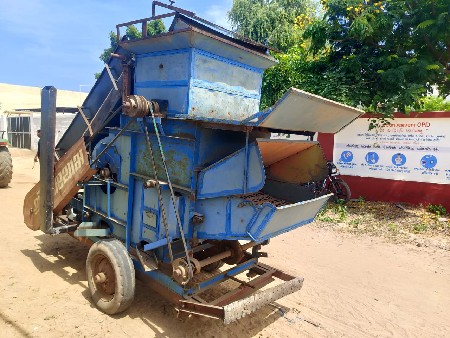 થ્રેશર વેચવાનું છે