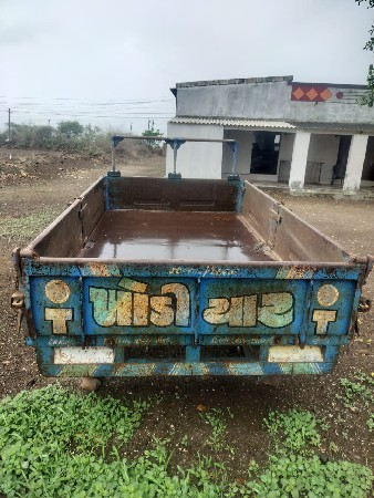 ટોલી વેચવા ની છે